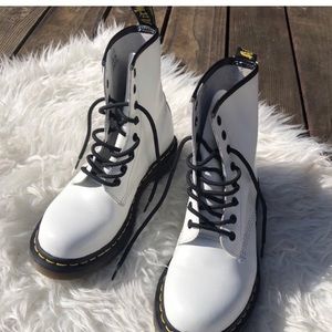 doc martens 1460